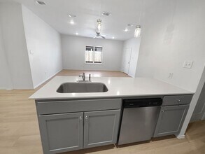 5534 Itasca St-Unit -B in Lubbock, TX - Building Photo - Building Photo