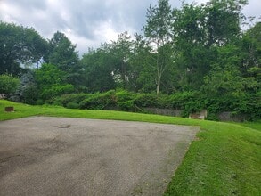 210 Canterbury Ln in North Versailles, PA - Building Photo - Building Photo