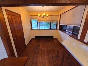 456 W Richmond Ave. in Richmond, CA - Foto de edificio - Building Photo