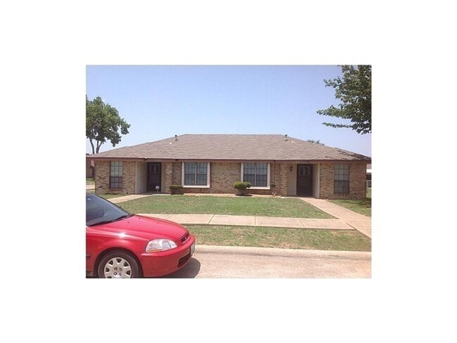 property at 1105 Valley View Dr