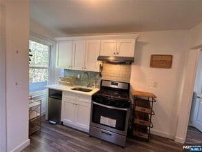 70 Prospect Pl in Rutherford, NJ - Building Photo - Building Photo