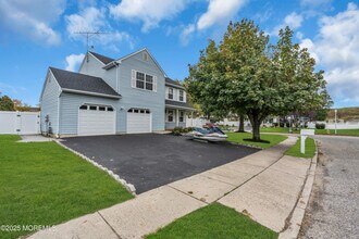 922 Quincy Dr in Brick, NJ - Building Photo - Building Photo