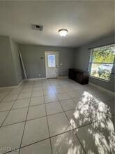 291 16th St NE in Naples, FL - Building Photo - Building Photo