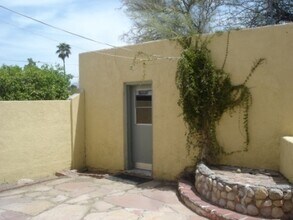 322 N Forgeus Ave in Tucson, AZ - Building Photo - Building Photo