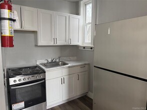 48 Cannon St in Poughkeepsie, NY - Building Photo - Building Photo