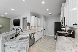 21328 Village Crossing Ln in Porter, TX - Building Photo - Building Photo