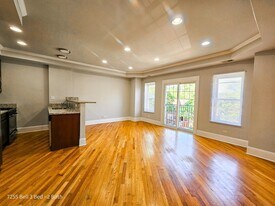 7257 N Bell Ave, Unit 3 in Chicago, IL - Building Photo