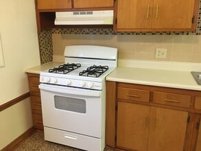 4251 Brockley Ave in Sheffield Lake, OH - Building Photo - Building Photo