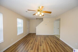 128 Skyline Dr in Radcliff, KY - Building Photo - Building Photo