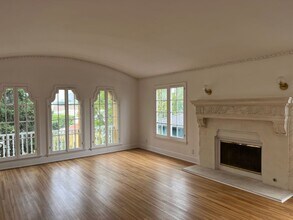 926 S Curson Ave in Los Angeles, CA - Foto de edificio - Building Photo