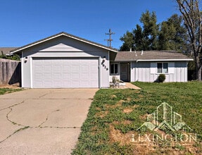 8629 El Sobrante Way in Orangevale, CA - Building Photo - Building Photo