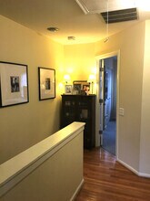 6526 Medinah Ln in Alexandria, VA - Foto de edificio - Building Photo