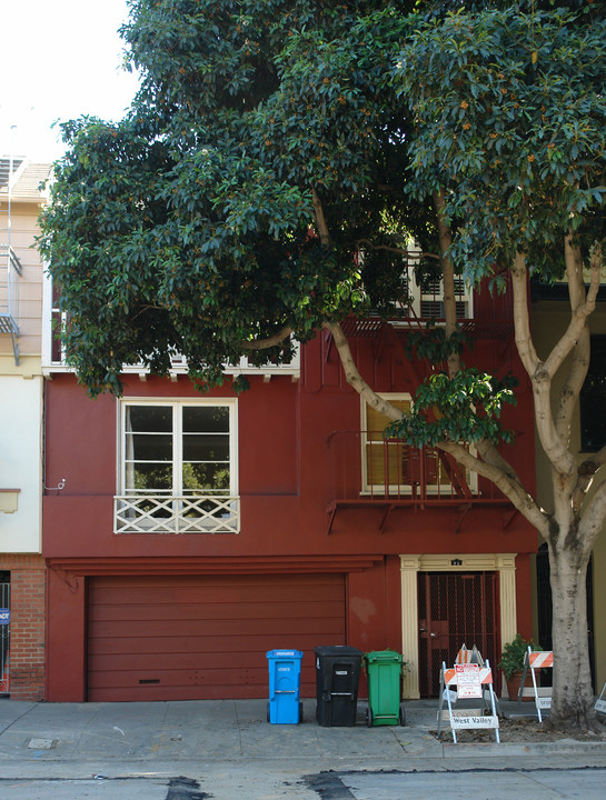 71 Sanchez St in San Francisco, CA - Building Photo