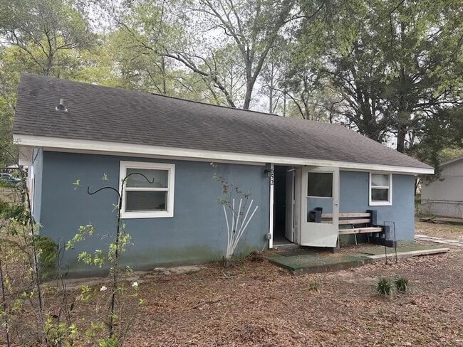 property at 652 Blakely Ave