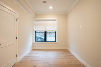 157 Everett St in Boston, MA - Building Photo - Building Photo