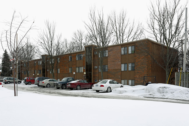 Secor Woods Apartments