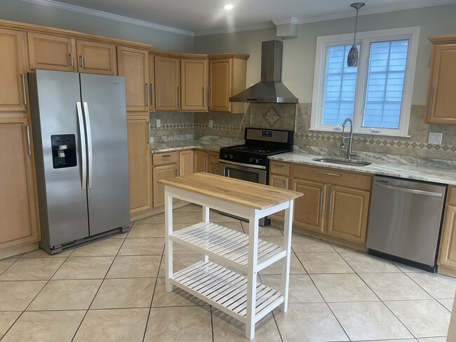 54 Allerton St in Plymouth, MA - Building Photo - Building Photo