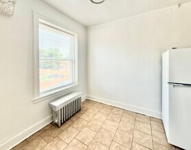 2801 W Lunt Ave-Unit -K2 in Chicago, IL - Building Photo - Building Photo
