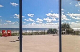 601 1st St S, Unit 2C in Jacksonville Beach, FL - Building Photo - Building Photo