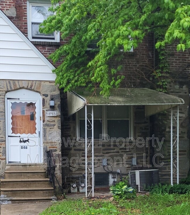 property at 846 Windermere Ave