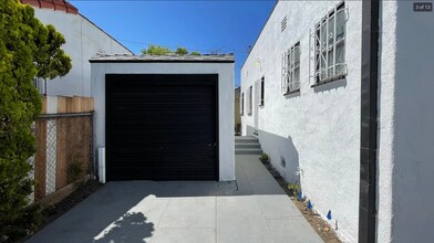 6000 4th Ave in Los Angeles, CA - Building Photo - Building Photo