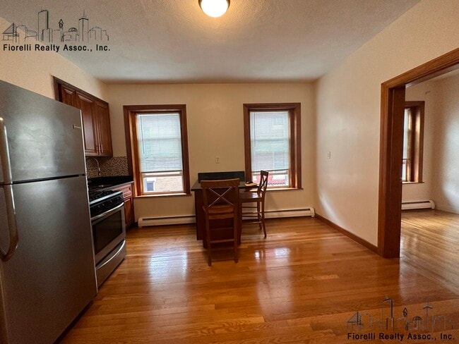 7 Margaret St, Unit 3 in Boston, MA - Building Photo - Building Photo