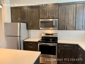 15740 SW Oregon St in Sherwood, OR - Building Photo - Building Photo