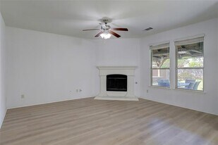 432 Hideaway Rd in McKinney, TX - Building Photo