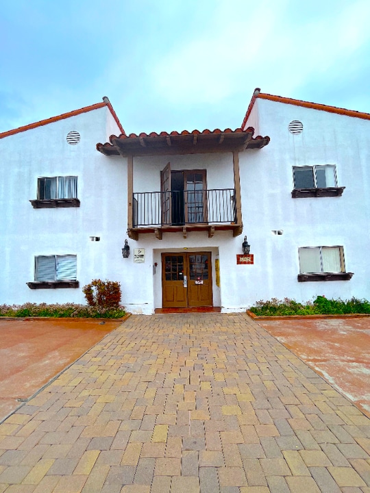 147 Avenida Serra in San Clemente, CA - Building Photo