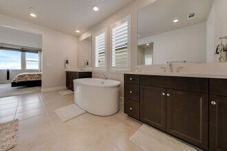 5080 Glacier Peak Dr in El Dorado Hills, CA - Building Photo - Building Photo