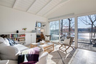 1500 Trumans Path in East Marion, NY - Building Photo - Building Photo