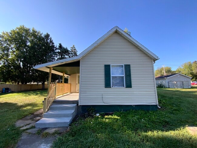 property at 320 Vermilion St
