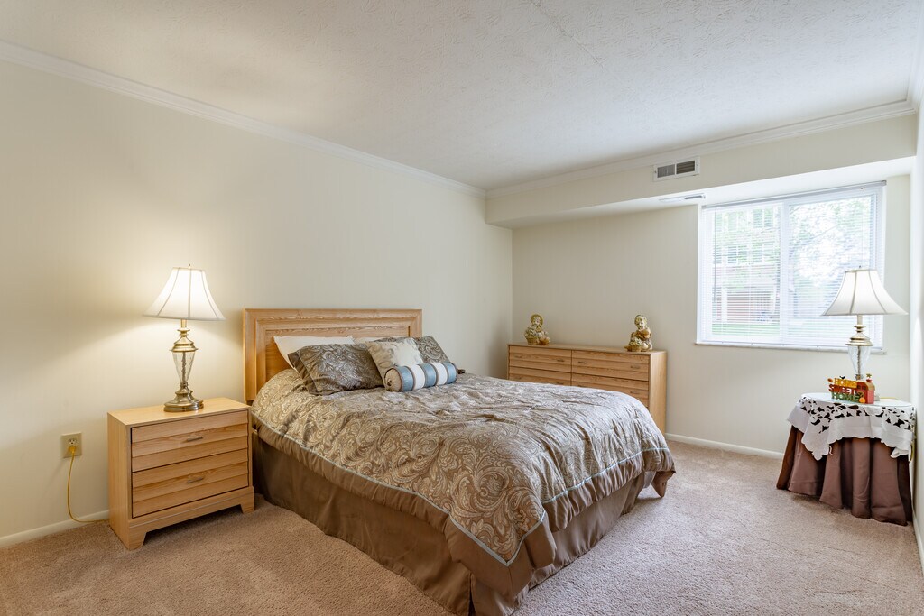 Churchill Towers Apartments in Parma Heights, OH