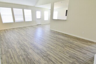 15 Lazy Swing Ct in Manvel, TX - Foto de edificio - Building Photo