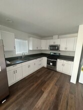 2015-2019 Burroughs St in San Diego, CA - Building Photo - Building Photo