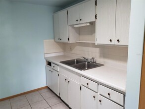 2021 Pennsylvania Ave, Unit 5 in Englewood, FL - Building Photo - Building Photo