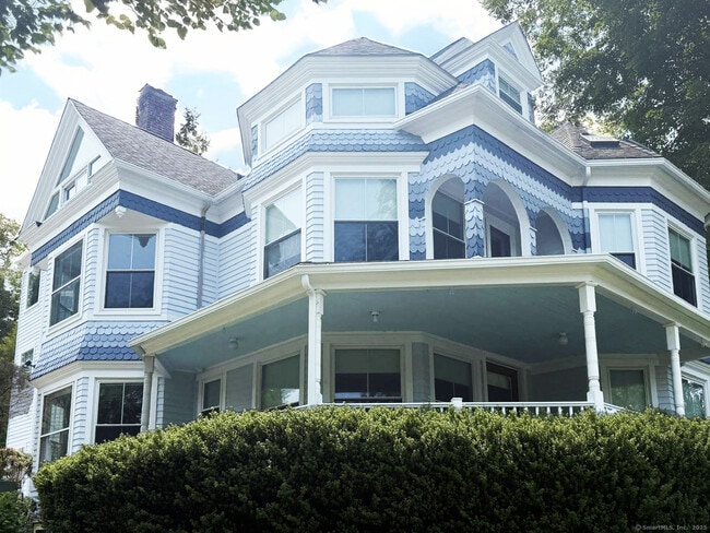 27 Imperial Ave in Westport, CT - Building Photo - Building Photo