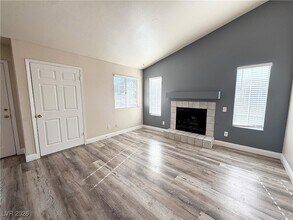 4648 Krissylouise Way in Las Vegas, NV - Building Photo - Building Photo
