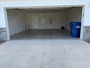 4521 SE Ember Ln in West Des Moines, IA - Building Photo - Building Photo