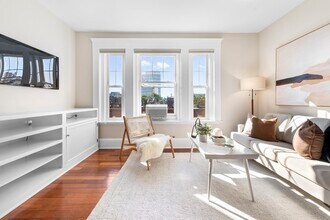 520 Beacon St, Unit 6C in Boston, MA - Building Photo - Building Photo