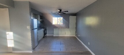 8022 Beech Ave in Cincinnati, OH - Building Photo - Building Photo