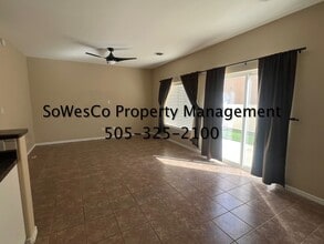 1958 Hollyhock Cir in Farmington, NM - Building Photo - Building Photo