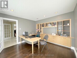 35 Blue Heron Ct in Ottawa, ON - Building Photo - Building Photo