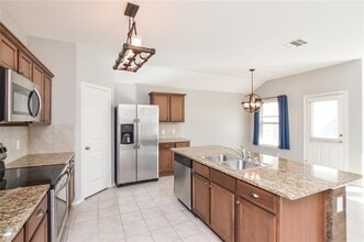 1406 Slate St in Princeton, TX - Building Photo - Building Photo