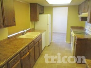 4323 W Poinsettia Dr, Unit 14304 in Glendale, AZ - Foto de edificio - Building Photo