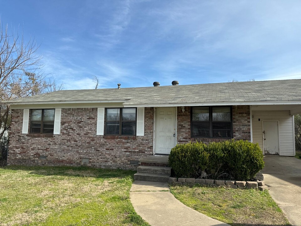 4809 S 18th Terrace in Fort Smith, AR - Building Photo