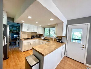 10222 W Ida Ave in Littleton, CO - Building Photo - Building Photo