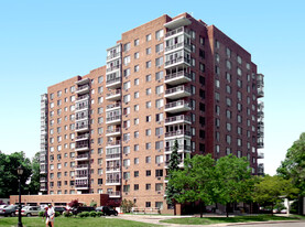 Parkway Condominiums Apartments