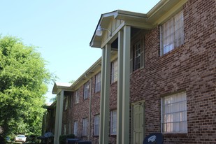 Thompson Villas Apartments