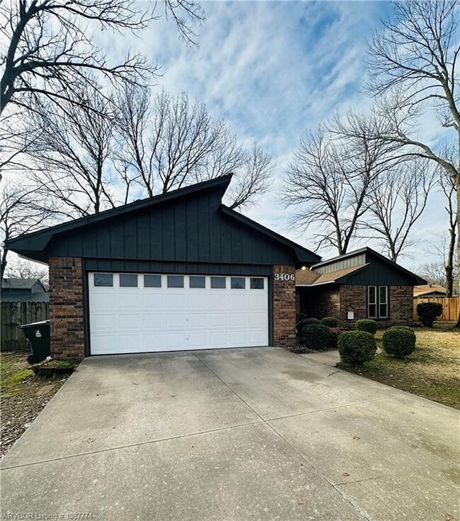 property at 3406 Erin Oaks Ct